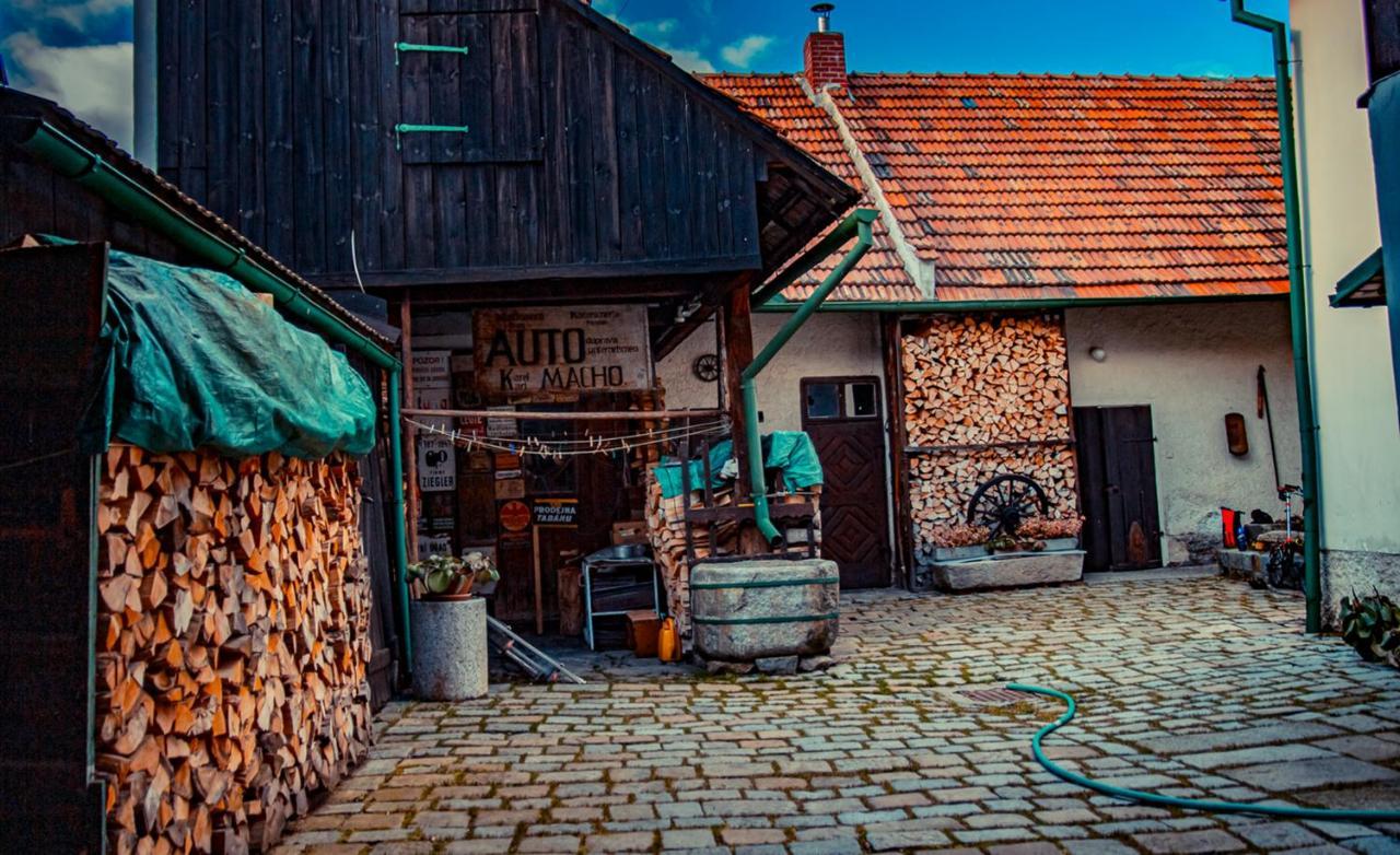 Penzion 1670 Nové Hrady Extérieur photo