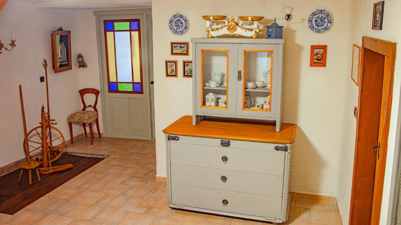 Penzion 1670 Nové Hrady Extérieur photo